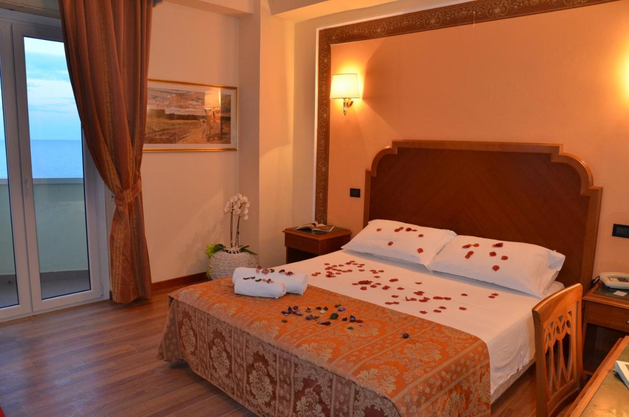 Grand Hotel Montesilvano Ngoại thất bức ảnh