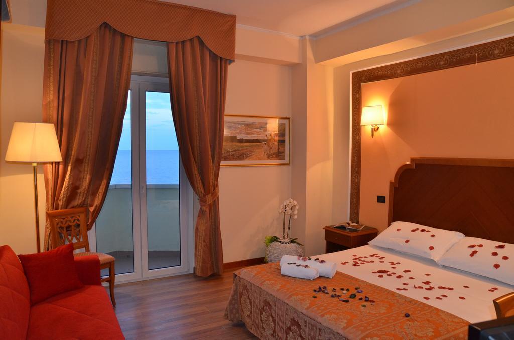 Grand Hotel Montesilvano Ngoại thất bức ảnh